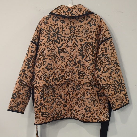 NWT Bagatelle Quilted Floral Tie Waist Jacket Tan Black Size XL - Picture 6 of 8